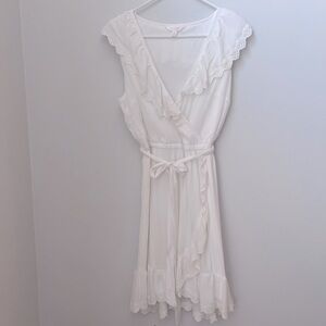 Lauren Conrad White Dress with Tie Belt Size Medium